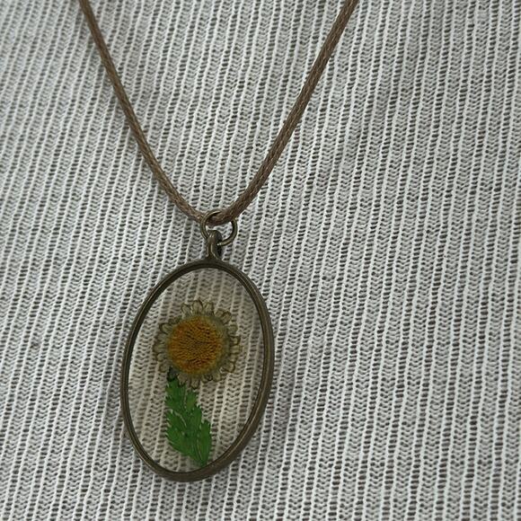 Pressed dandelion 18 inch necklace - Picture 2 of 5